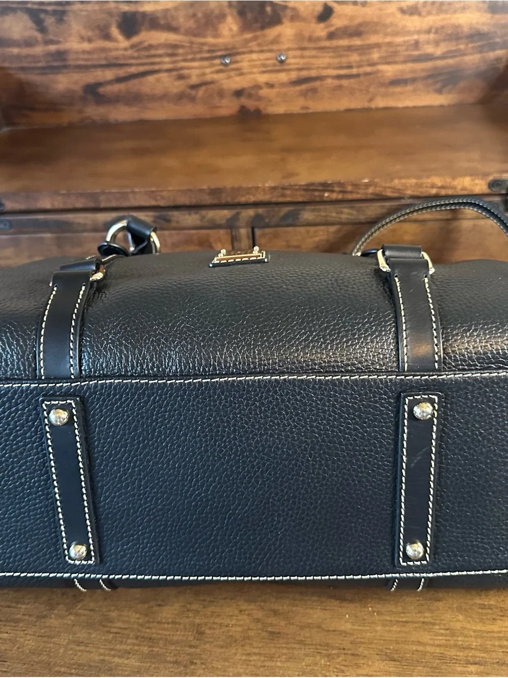 Dooney & Bourke $588 MSRP Pebble Grain Leather Satchel Crossbody